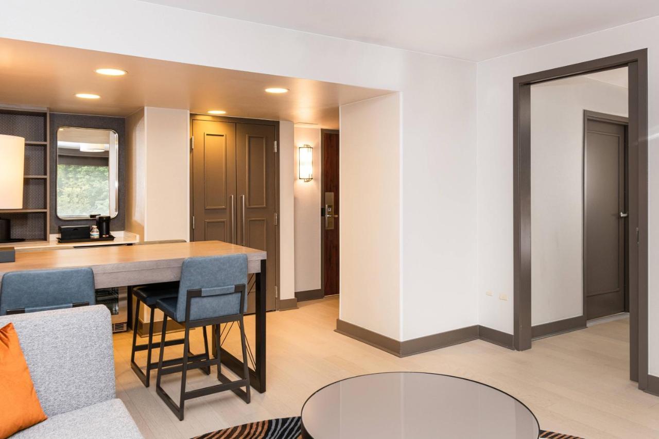 Hotel Pittsburgh Airport Marriott 3*