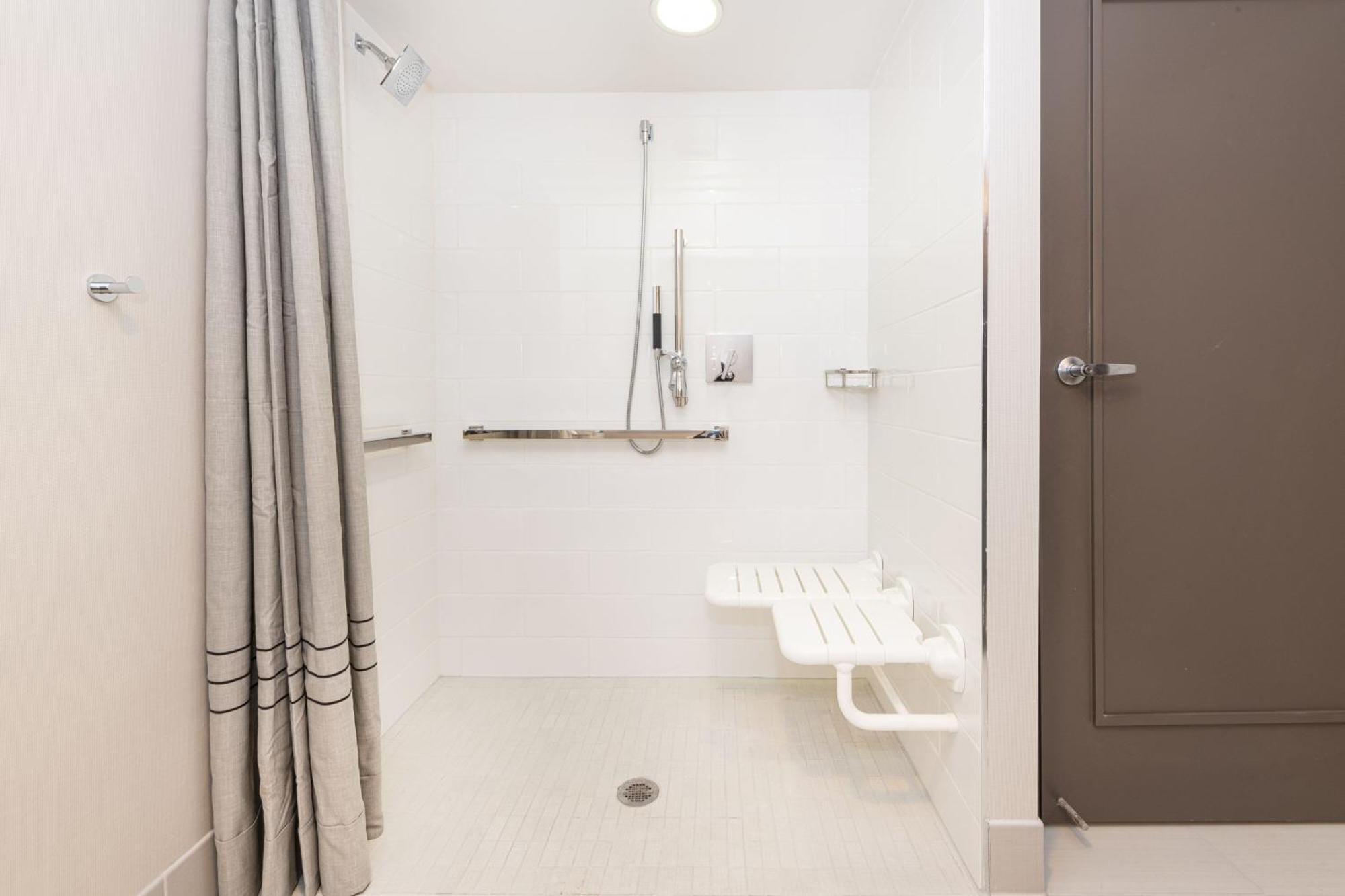 Hotel Pittsburgh Airport Marriott 3*