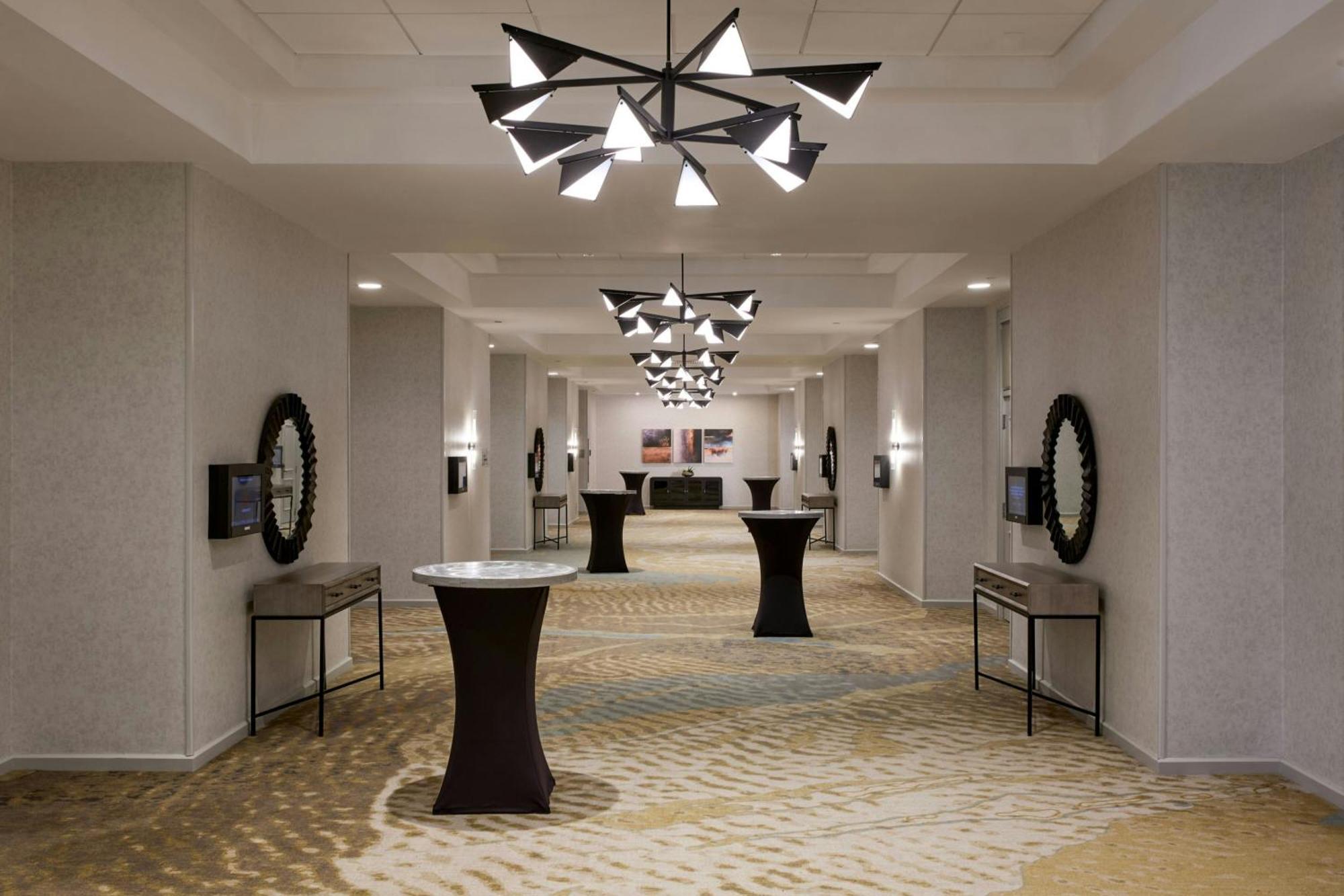 Pittsburgh Airport Marriott Hotel 3*