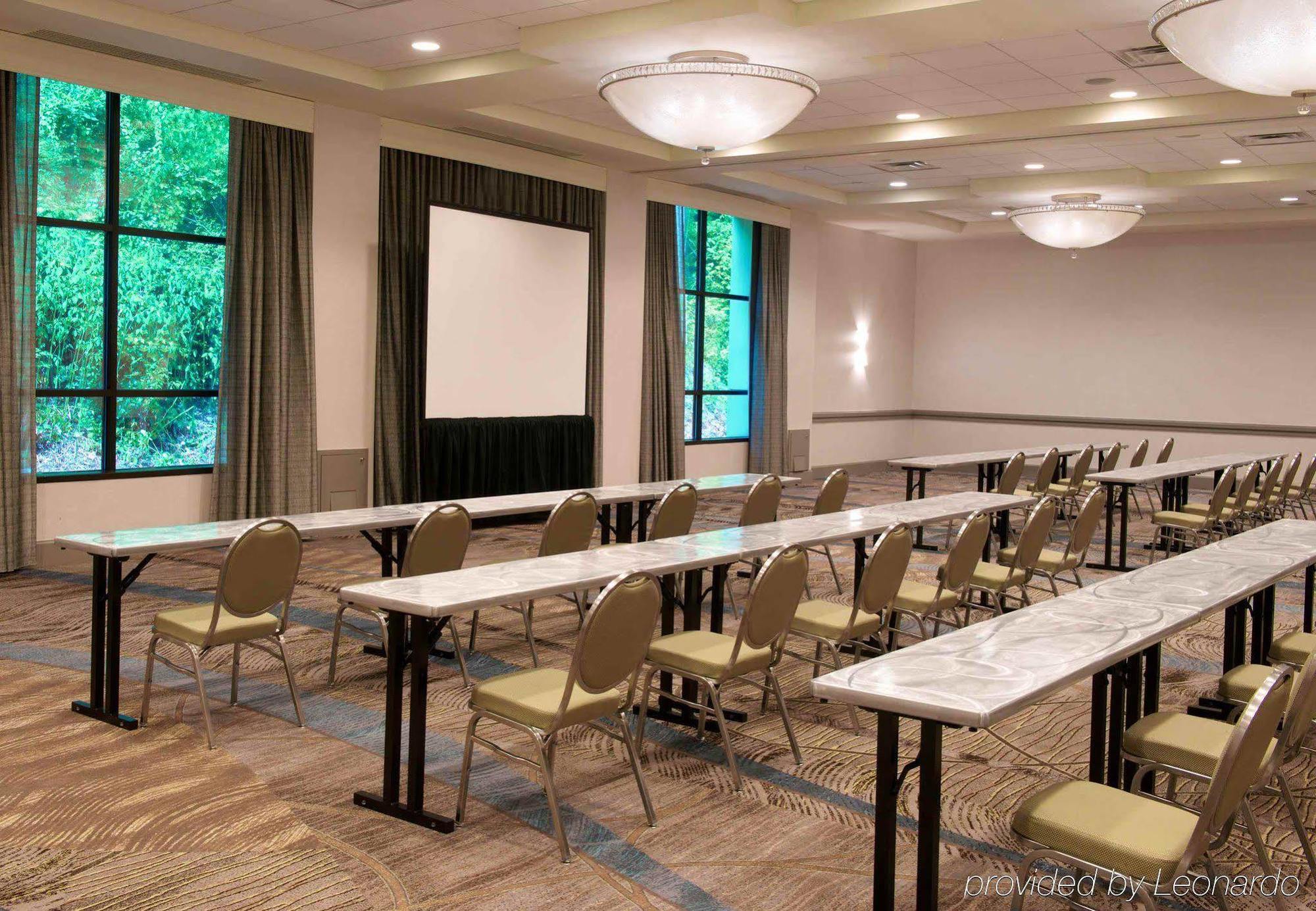 Hotel Pittsburgh Airport Marriott 3*